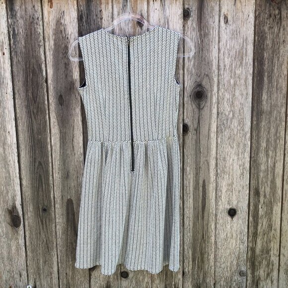 Ann Taylor LOFT Sleeveless Dress A-Line Dress Size 0 - Picture 7 of 9